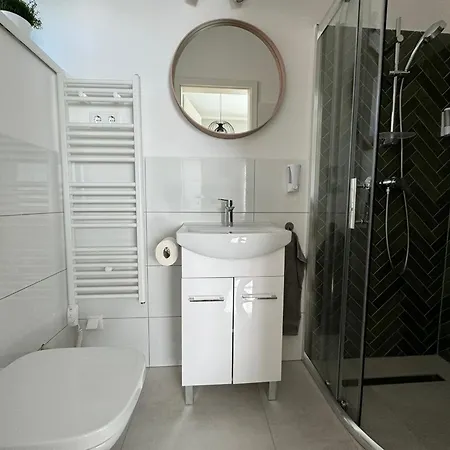 Kastelykert Vendeghaz Appart hôtel *