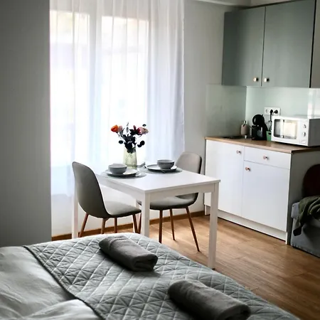 Kastélykert Apart-hotel Tata