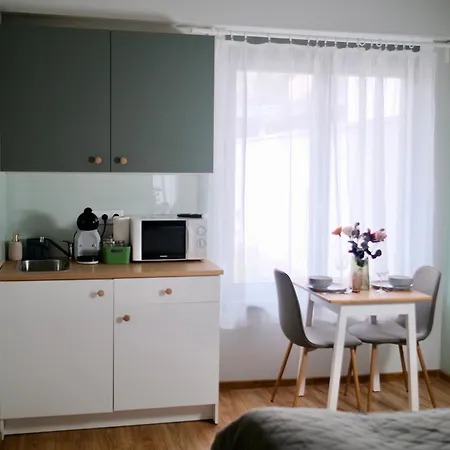 Hotel apartamentowy Kastelykert Vendeghaz