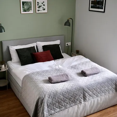 Kastélykert 3* Tata