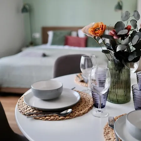 Kastelykert Vendeghaz Hotel apartamentowy 3*