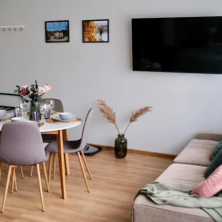 Hotel apartamentowy Kastelykert Vendeghaz Tata