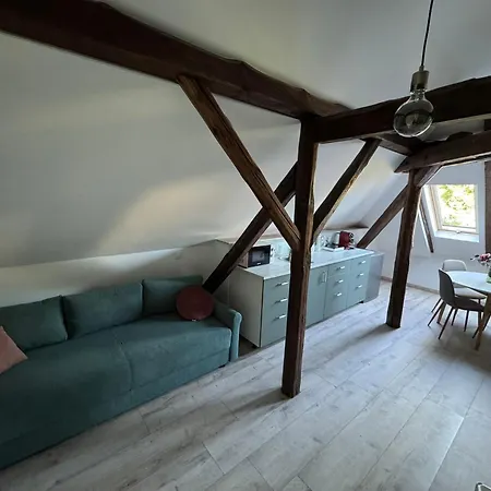 Kastélykert 3* Tata