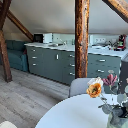 Hotel apartamentowy Kastelykert Vendeghaz Tata