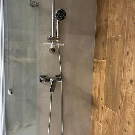 Kastélykert 3* Tata