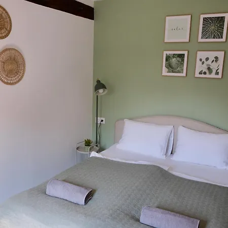 Kastelykert Vendeghaz Appart hôtel