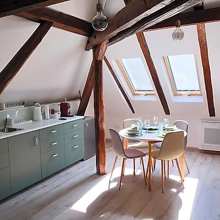 Kastélykert Apartmanhotel Tata