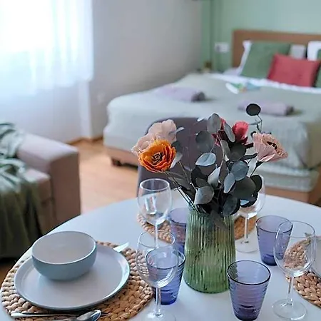 Apartmanhotel Kastélykert 3*
