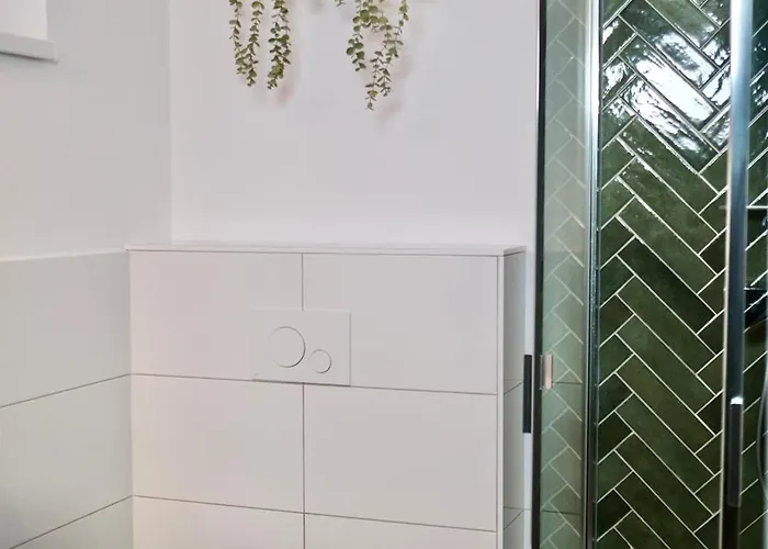 Kastelykert Vendeghaz Hotel apartamentowy Tata